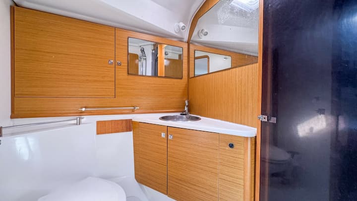 Sailboat Jeanneau Sun Odyssey 45 DS (2010) for Charter - Palairos | #16021 - 14