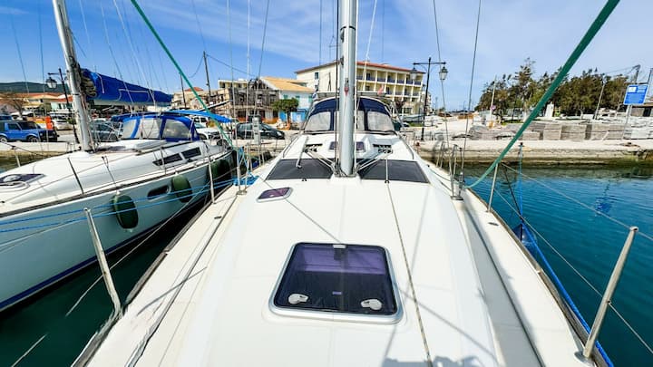 Sailboat Jeanneau Sun Odyssey 45 DS (2010) for Charter - Palairos | #16021 - 8