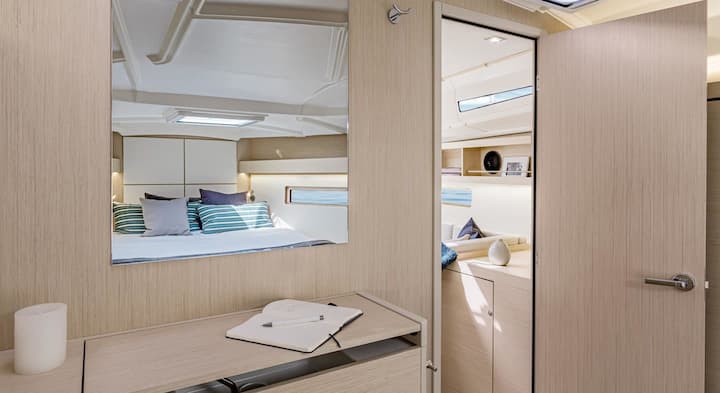 Beneteau Oceanis 40.1 Kiralık Yelkenli (2022) - Atina | #16031 - 16