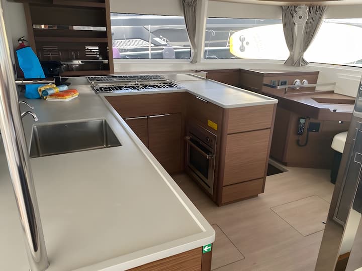  Catamaran Lagoon  46  (2021) voor Charter - Portisco | #16048 - 16