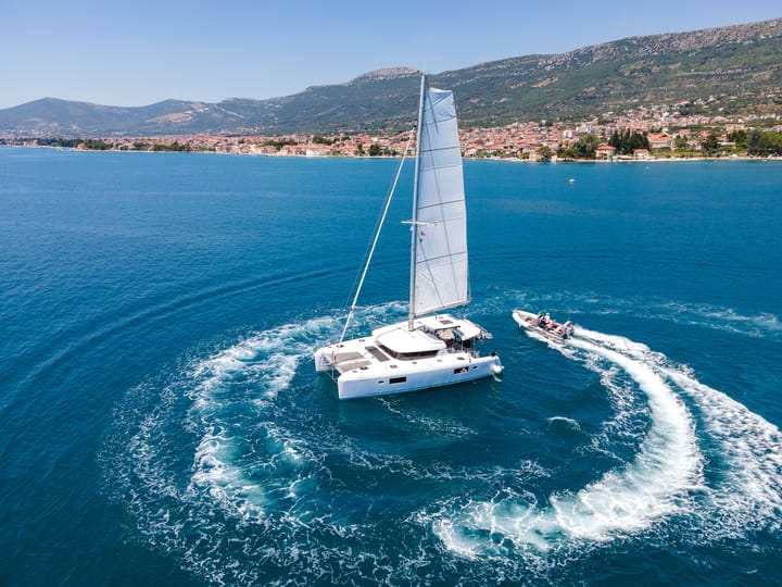 Kaštel Gomilica 12.8 m Per noleggio Catamarano - #16114 - 1