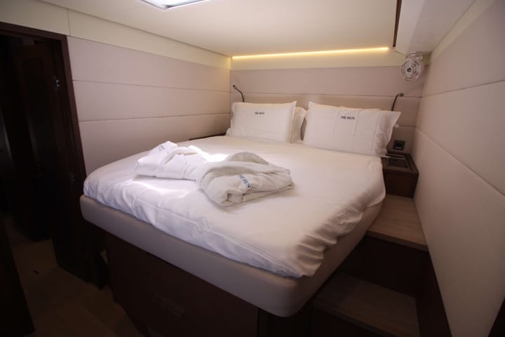 Catamaran Lagoon  620 (2020) for Charter - Marigot, Saint Martin | #16129 - 11