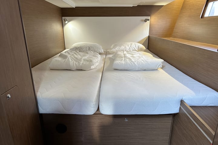 Sailboat Beneteau Oceanis 51.1 (2022) for Charter - Pula | #16170 - 21