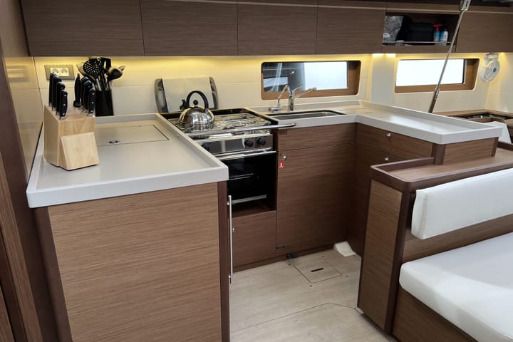 Sailboat Beneteau Oceanis 51.1 (2022) for Charter - Pula | #16170 - 12