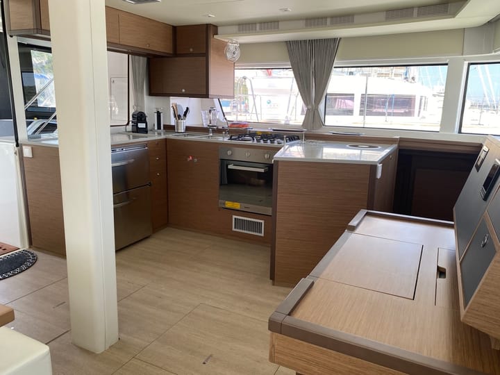 Catamaran Lagoon 52 Fly (2020) pour Charter - Pointe à Pitre | #16189 - 33