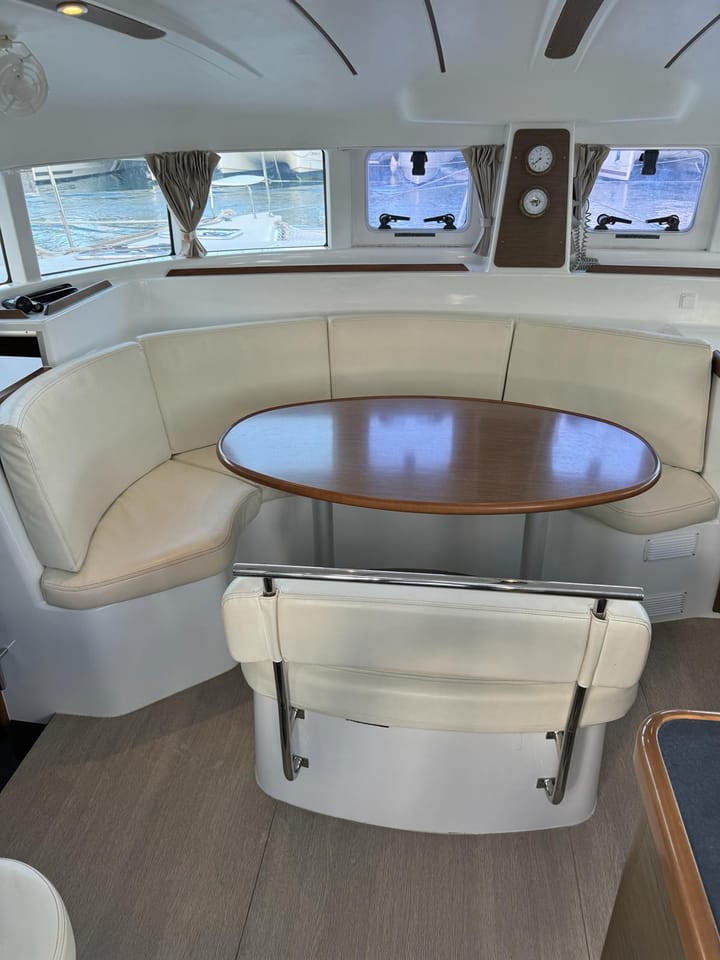  Catamaran Lagoon  380 (2019) voor Charter - Martinique | #16329 - 9