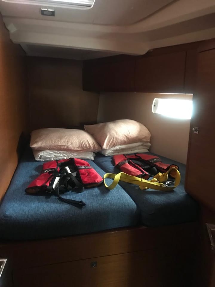  Zeilboot Jeanneau Sun Odyssey 519 (2018) voor Charter - Radazul | #16364 - 11