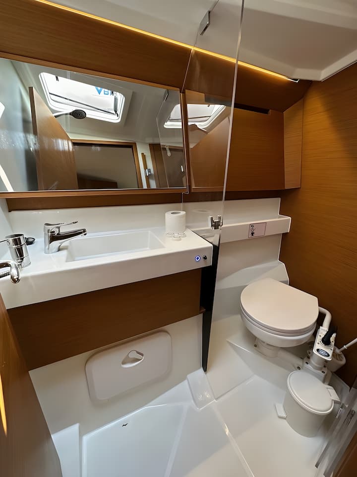  Barca a vela Jeanneau Sun Odyssey 410 (2022) per Noleggio, overcloccabile Dubrovnik | #16399 - 14