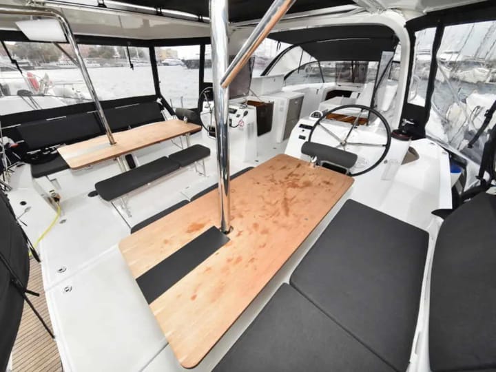 Sailboat Jeanneau Sun Loft 47 (2020) for Charter - Bormes-les-Mimosas | #16513 - 5