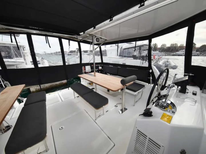 Sailboat Jeanneau Sun Loft 47 (2020) for Charter - Bormes-les-Mimosas | #16513 - 39