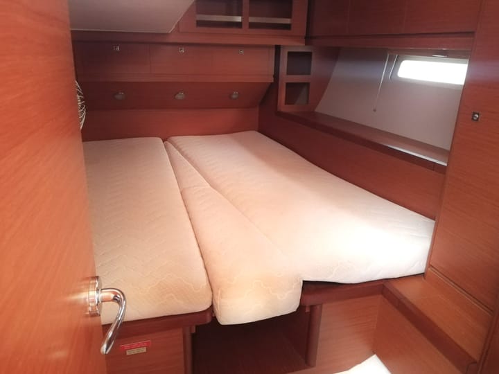 Voilier Dufour  520 Grand Large (2018) pour Charter - Kalkara | #16573 - 11