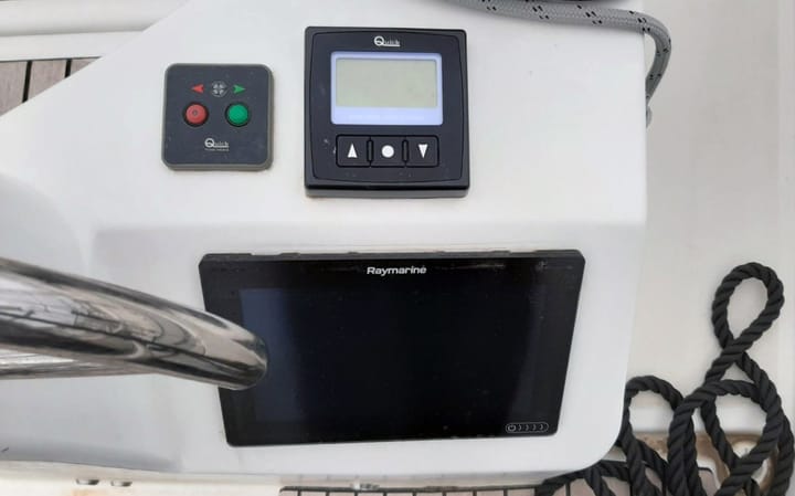 Segelboot Jeanneau Sun Odyssey 410 (2020) für Charter - Bormes-les-Mimosas | #16609 - 11