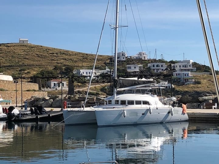Catamaran Lagoon  380 (2019) pour Charter - Paros | #16639 - 16
