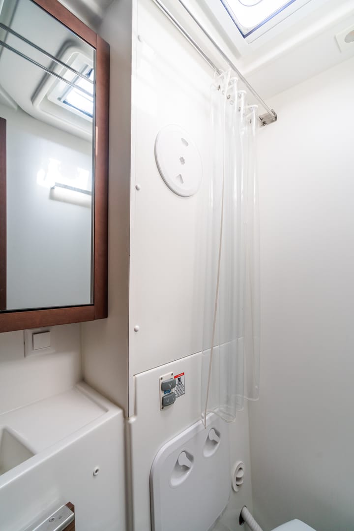 Catamaran Lagoon  40 (2020) pour Charter - Furnari | #16746 - 24