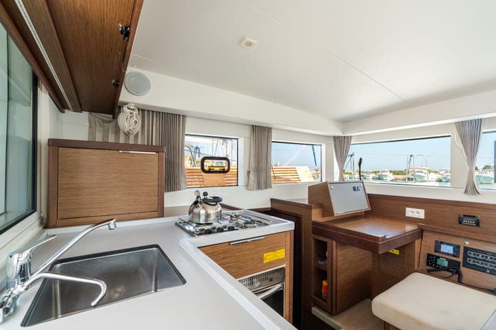 Catamaran Lagoon  40 (2020) pour Charter - Furnari | #16746 - 11