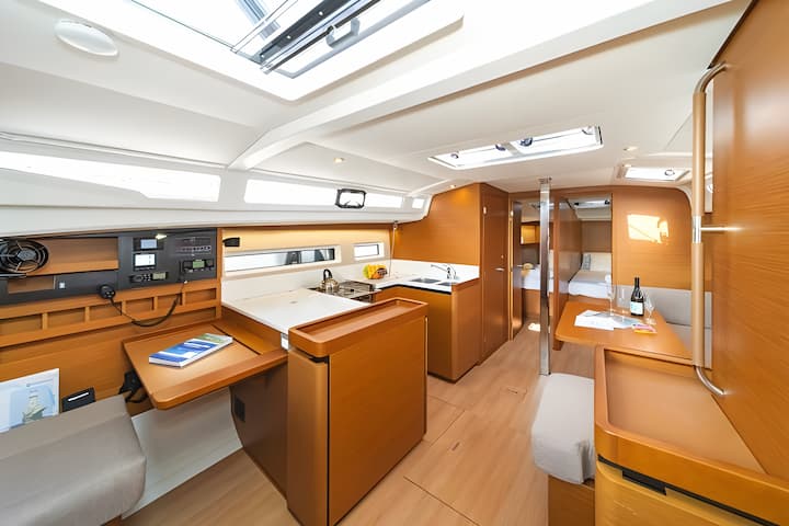  Barca a vela Jeanneau Sun Odyssey 440 (2023) per Noleggio, overcloccabile Atene | #16777 - 13
