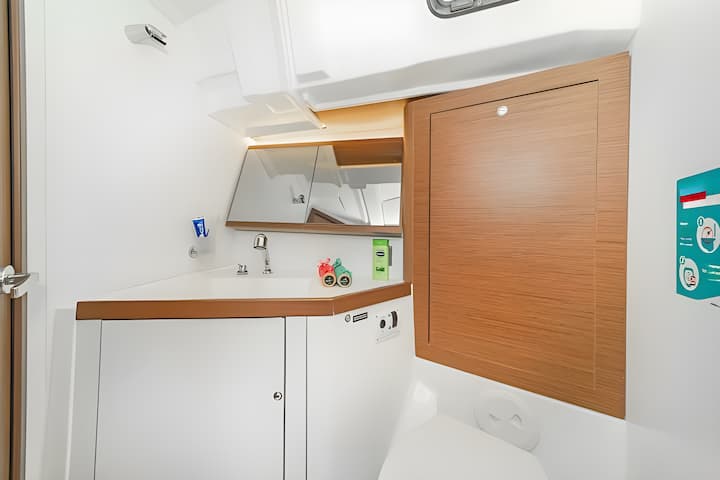 Voilier Beneteau Oceanis 46.1 (2021) pour Charter - Gouvia | #16816 - 14