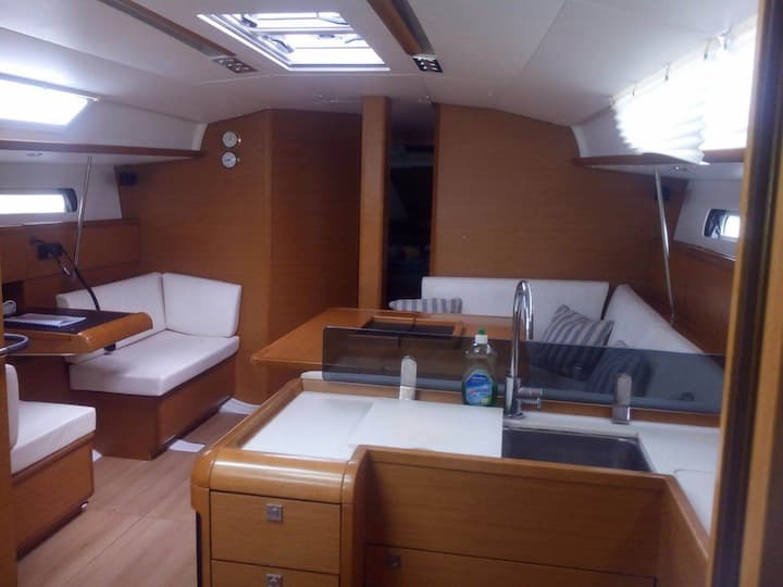 Sailboat Jeanneau Sun Odyssey 439 (2013) for Charter - Salerno | #16818 - 10