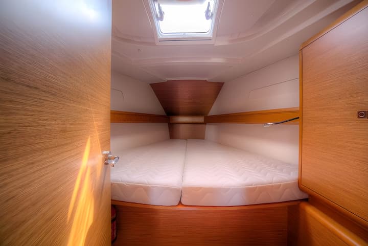 Sailboat Jeanneau Sun Odyssey 439 (2013) for Charter - Salerno | #16818 - 16
