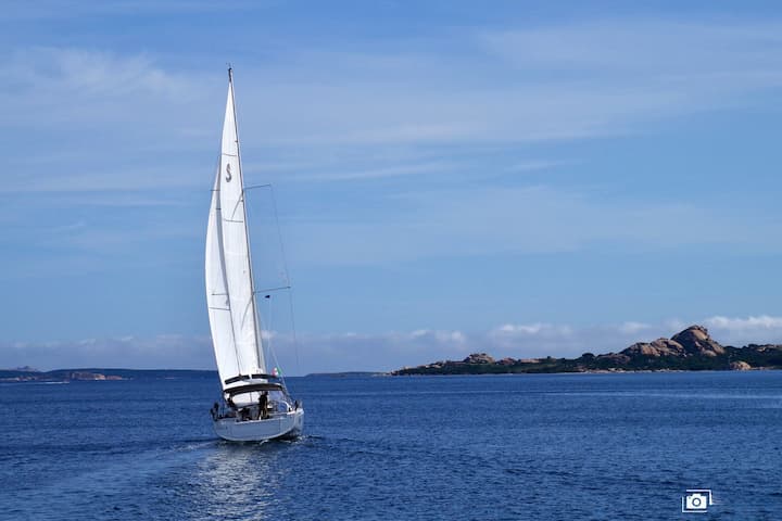 Sailboat Beneteau Oceanis 51.1 (2022) for Charter - Cannigione | #16820 - 4