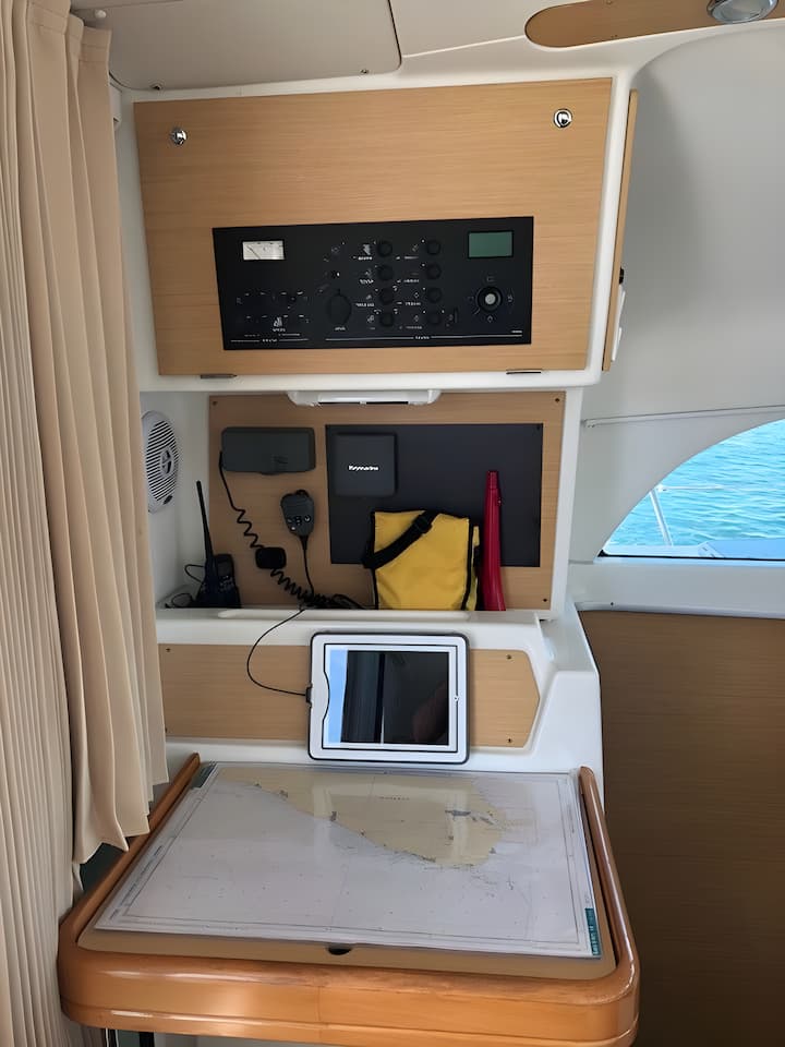 Catamaran Lagoon  380 S2 (2008) for Charter - San Miguel de Abona | #16876 - 7