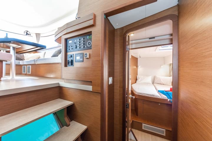  Catamaran Lagoon  42 (2021) voor Charter - Athene | #16879 - 18