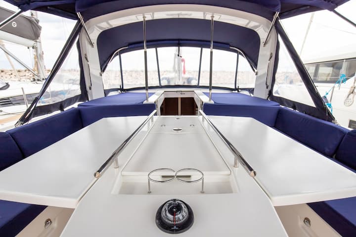 Sailboat Beneteau Oceanis 51.1 (2020) for Charter - Salerno | #17081 - 11