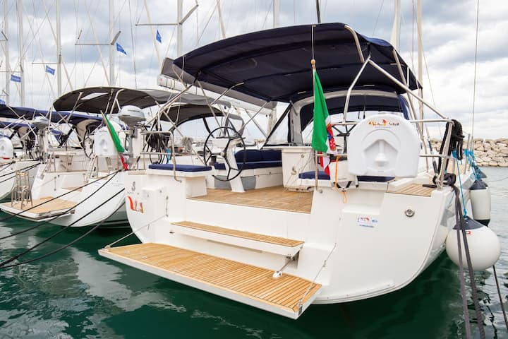 Sailboat Beneteau Oceanis 51.1 (2020) for Charter - Salerno | #17081 - 24