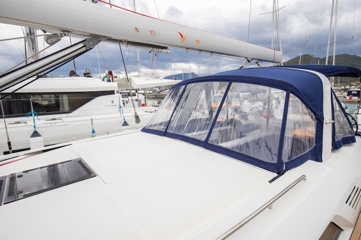 Sailboat Beneteau Oceanis 51.1 (2020) for Charter - Salerno | #17081 - 7