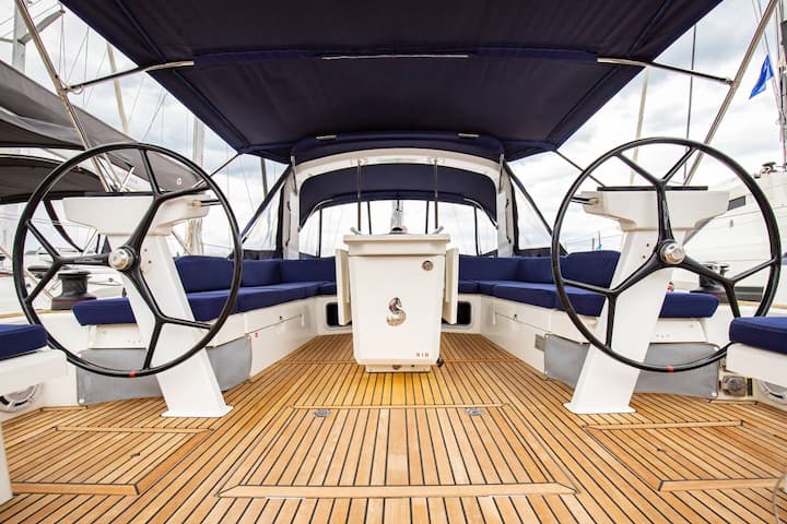 Sailboat Beneteau Oceanis 51.1 (2020) for Charter - Salerno | #17081 - 18