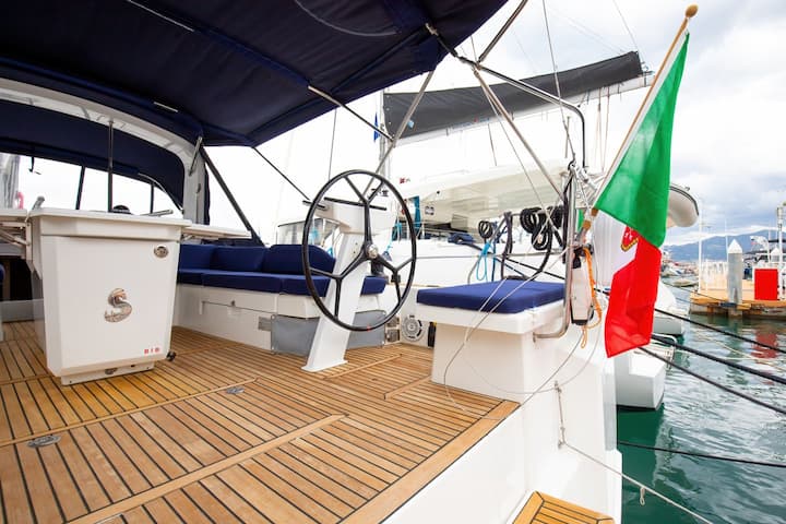 Sailboat Beneteau Oceanis 51.1 (2020) for Charter - Salerno | #17081 - 21