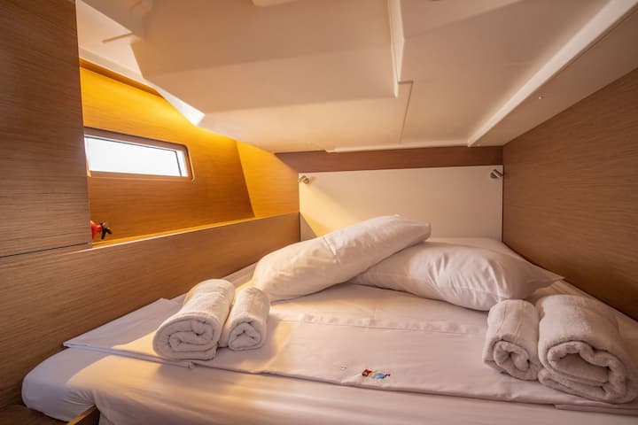 Sailboat Beneteau Oceanis 51.1 (2020) for Charter - Salerno | #17081 - 32