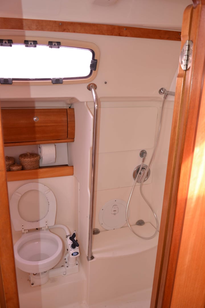 Voilier Bavaria 46 Cruiser (2006) pour Charter - Limenas Avdiron | #17106 - 4