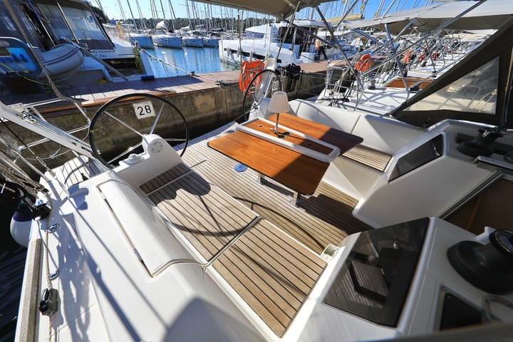 Pula 11.23 m For Charter Voilier - #17124 - 39