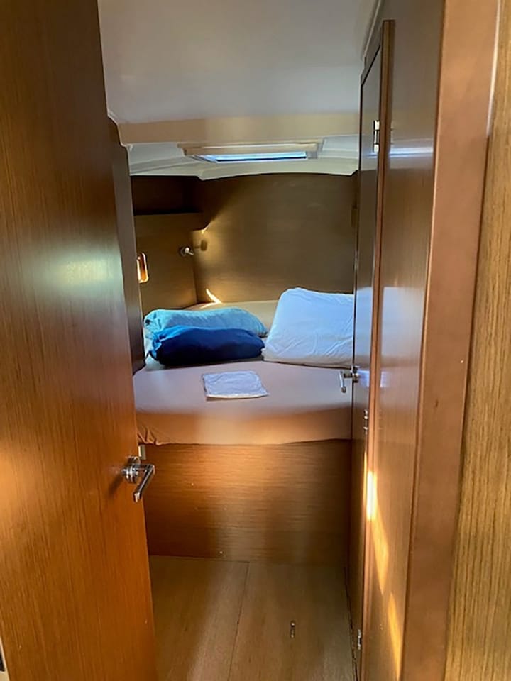 Segelboot Beneteau Oceanis 40.1 (2021) für Charter - Bormes-les-Mimosas | #17163 - 4