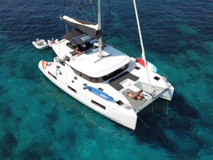 13.99  m , Zanzibar Voor Charter Catamaran - # 17173 | Nu huren! - viravira.co