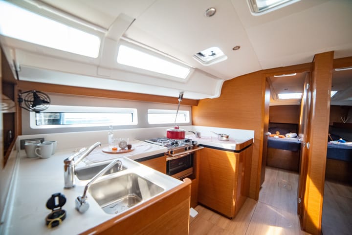 Voilier Jeanneau Sun Odyssey 490 (2022) pour Charter - Kos | #17195 - 57