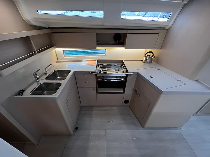 Sukošan 12.49 m Para Charter Velero - #17257 - 9