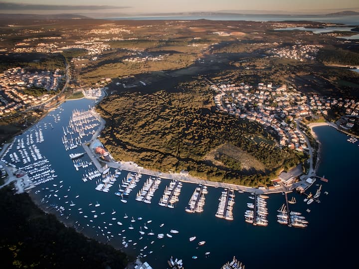 Pula 11.23 m Für Charter Segelboot — #17272 - 19