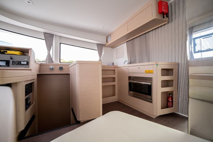  Catamarán Lagoon  42 (2023) para Charter - Olbia | #17274 - 19