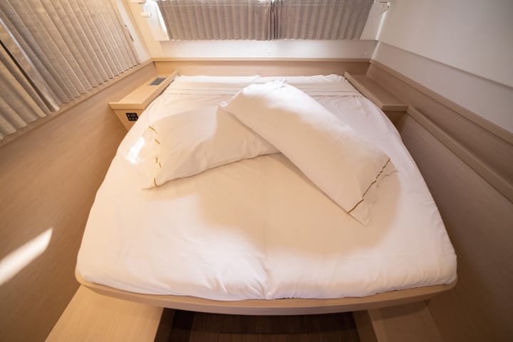  Catamarán Lagoon  42 (2023) para Charter - Olbia | #17274 - 3