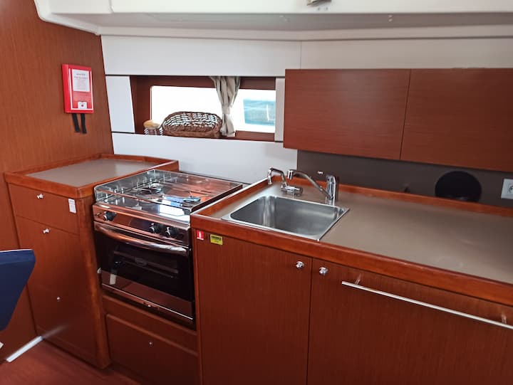 Beneteau Oceanis 38.1 Kiralık Yelkenli (2018) - Split | #17276 - 10
