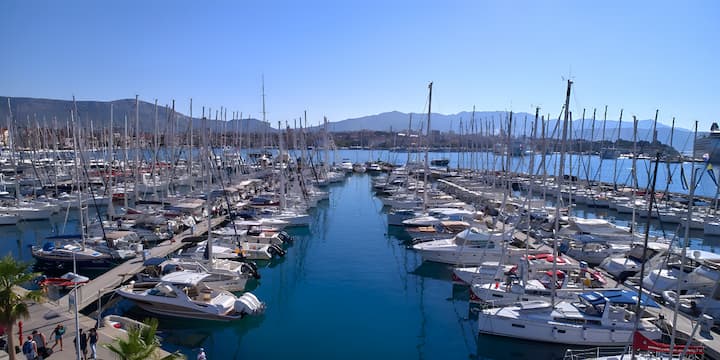 Beneteau Oceanis 38.1 Kiralık Yelkenli (2018) - Split | #17276 - 18