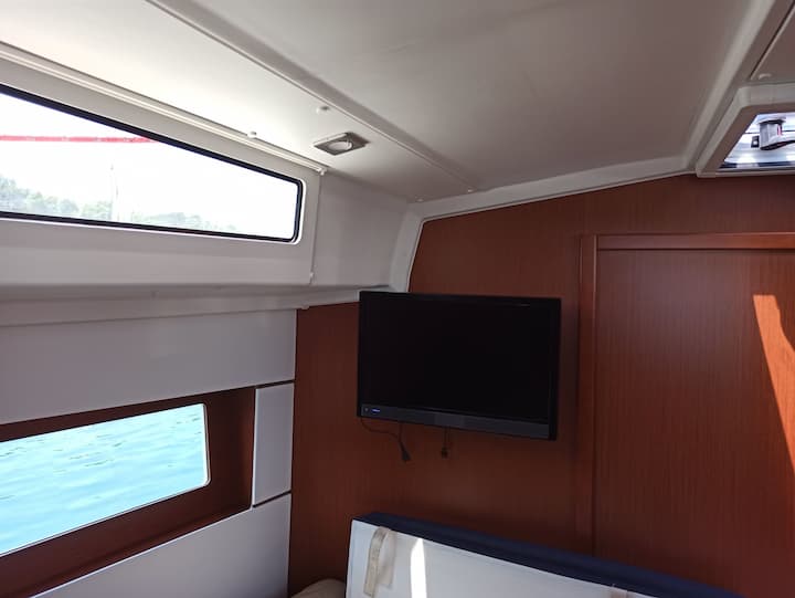 Beneteau Oceanis 38.1 Kiralık Yelkenli (2018) - Split | #17276 - 11