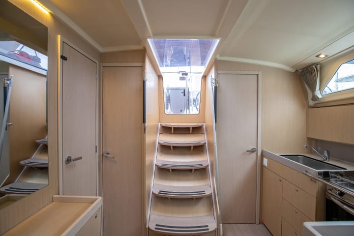 Voilier Beneteau Oceanis 41.1 (2020) pour Charter - Capo d'Orlando | #17284 - 21