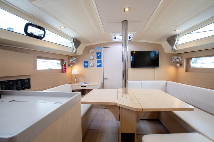 Voilier Beneteau Oceanis 41.1 (2020) pour Charter - Capo d'Orlando | #17284 - 10