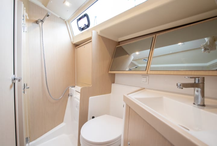 Voilier Beneteau Oceanis 41.1 (2020) pour Charter - Capo d'Orlando | #17284 - 12