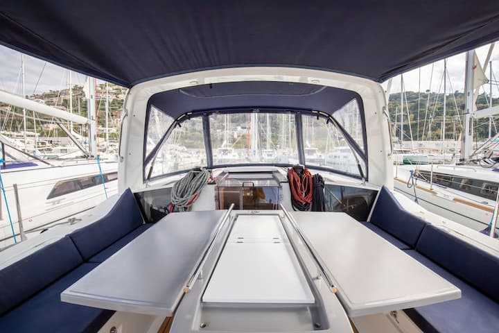 Voilier Beneteau Oceanis 41.1 (2020) pour Charter - Capo d'Orlando | #17284 - 15