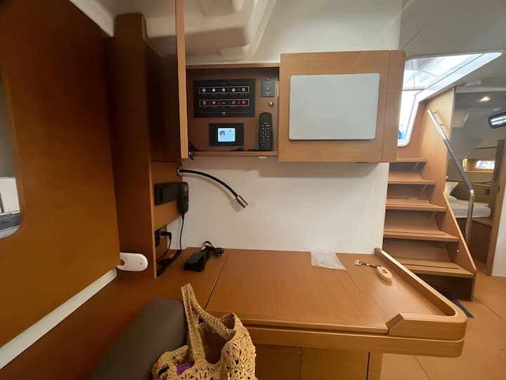 Voilier Beneteau First 44 (2023) pour Charter - Split | #17428 - 11