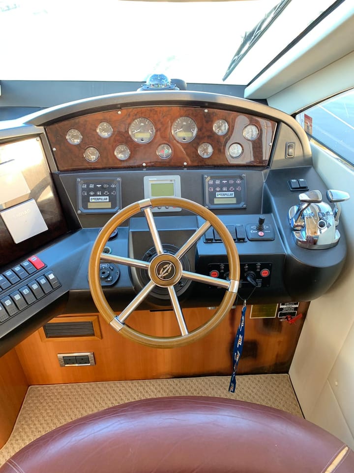 Motor Yacht Sunseeker Manhattan 50 (2005) for Charter - Primošten | #17469 - 25